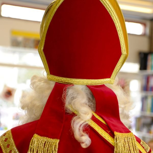 Sinterklaas? SinterYES! Black Pete? Not so much