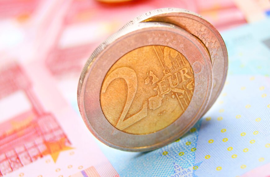 Dutch Tipping Etiquette: How Much Should&hellip;