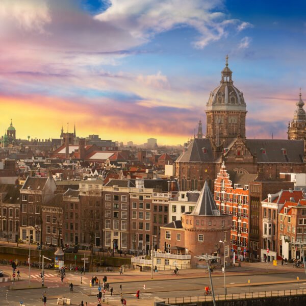 Moving to the Netherlands: the 30 things&hellip;